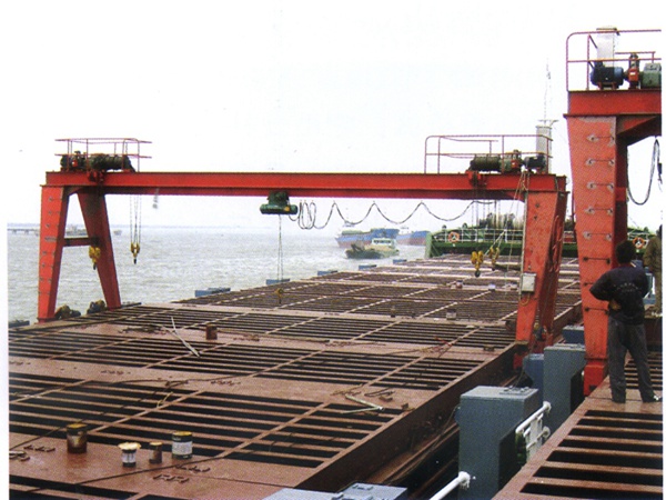 ? 湖南岳陽艙蓋吊廠家艙蓋吊擁有多艙蓋處理特點